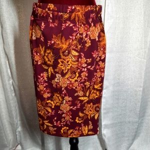 CLEO APPAREL FLORAL PULL UP SKIRT SIZE M